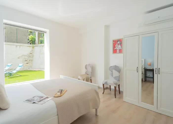 Апартаменты La Quiete With Private Garden By Rent