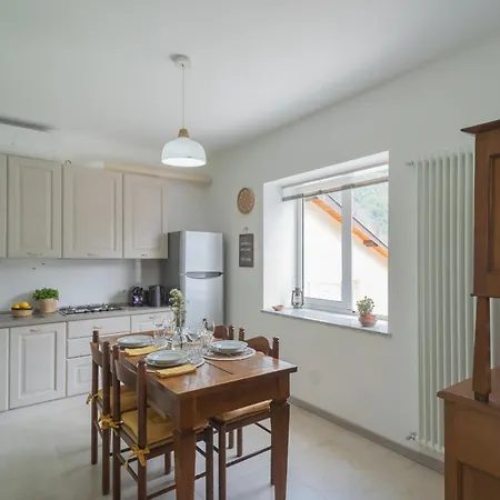 Apartment La Quiete With Private Garden By Rent