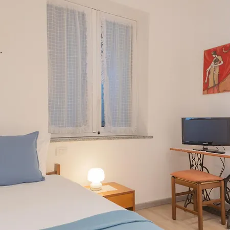 La Quiete With Private Garden By Rent