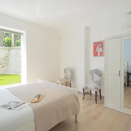 Апартаменты La Quiete With Private Garden By Rent