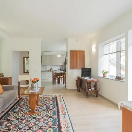 Apartment La Quiete With Private Garden By Rent