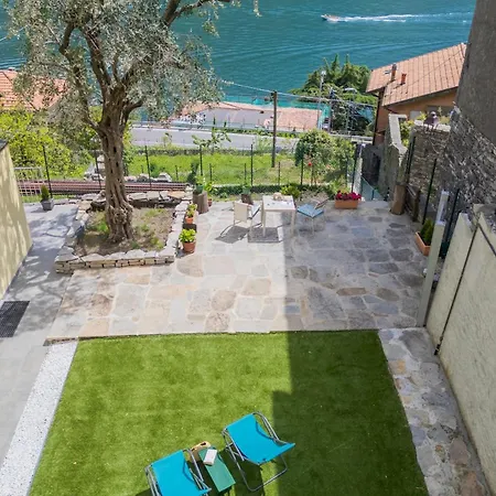 Apartment La Quiete With Private Garden By Rent Laglio