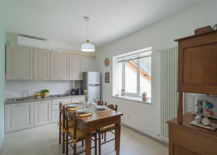 Appartement La Quiete With Private Garden By Rent