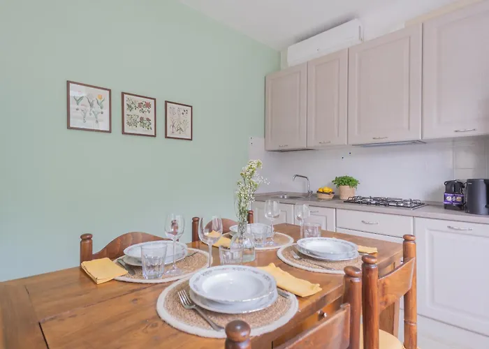 La Quiete With Private Garden By Rent Laglio