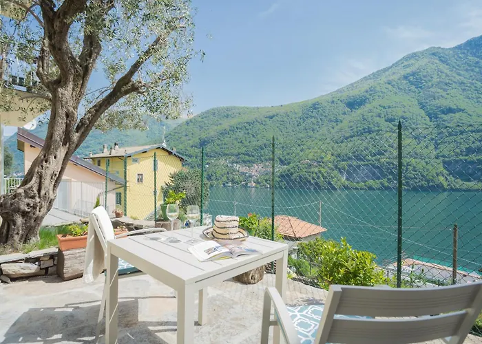 Appartement La Quiete With Private Garden By Rent Laglio