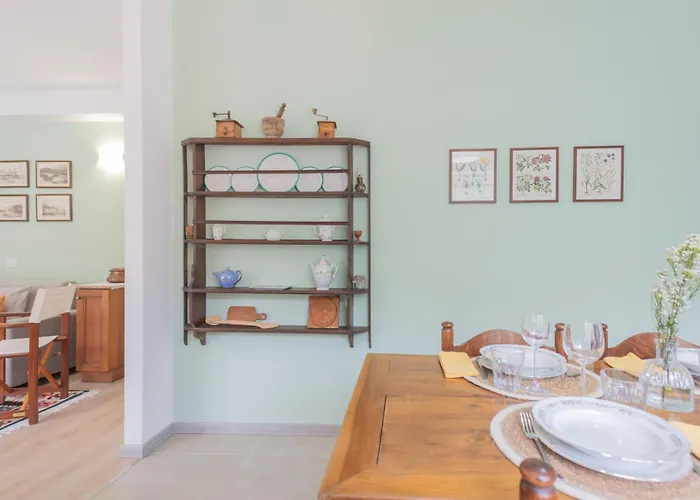 דירה La Quiete With Private Garden By Rent לאליו