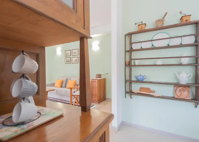 La Quiete With Private Garden By Rent